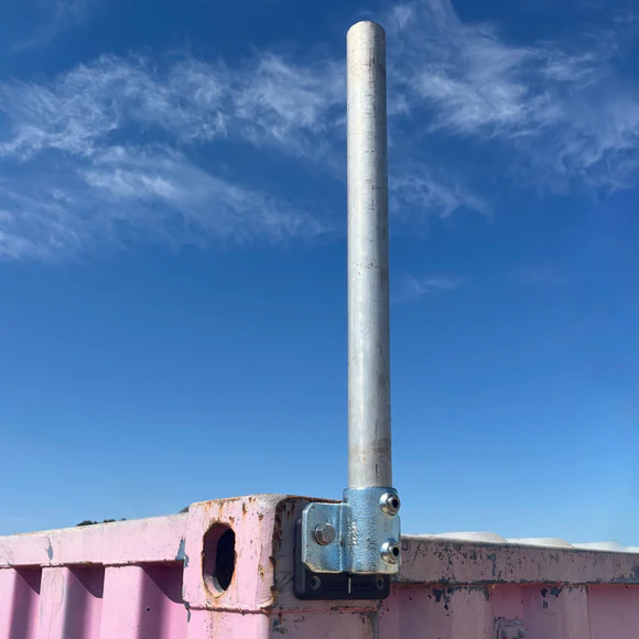 Kit de fixation de poteau sur container maritime – Image 4