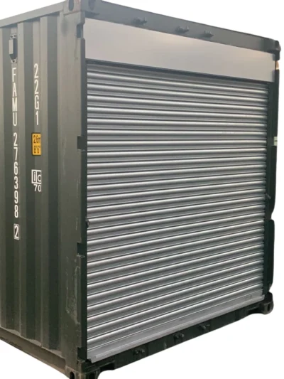 Rideau métallique pour extrémité de container hauteur standard